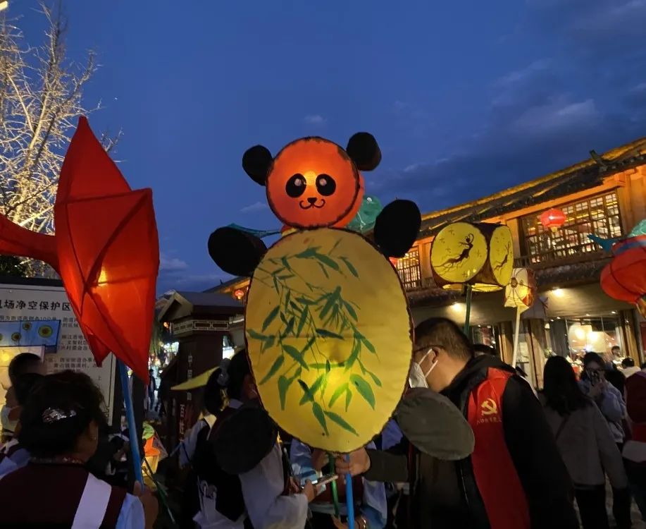 丽江古城花灯,元宵花灯夜空中最亮的星