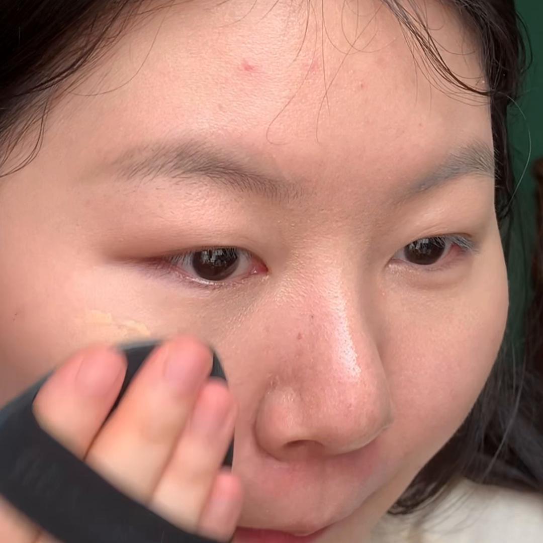 粉底液测评美妆博主女,美妆博主木子测评粉底液