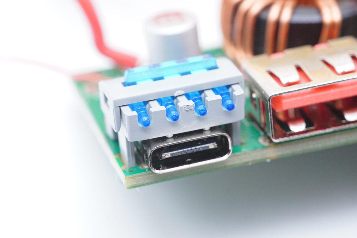 续航能力强的笔记本5000内,拆解羽博22.5瓦10000毫安充电宝