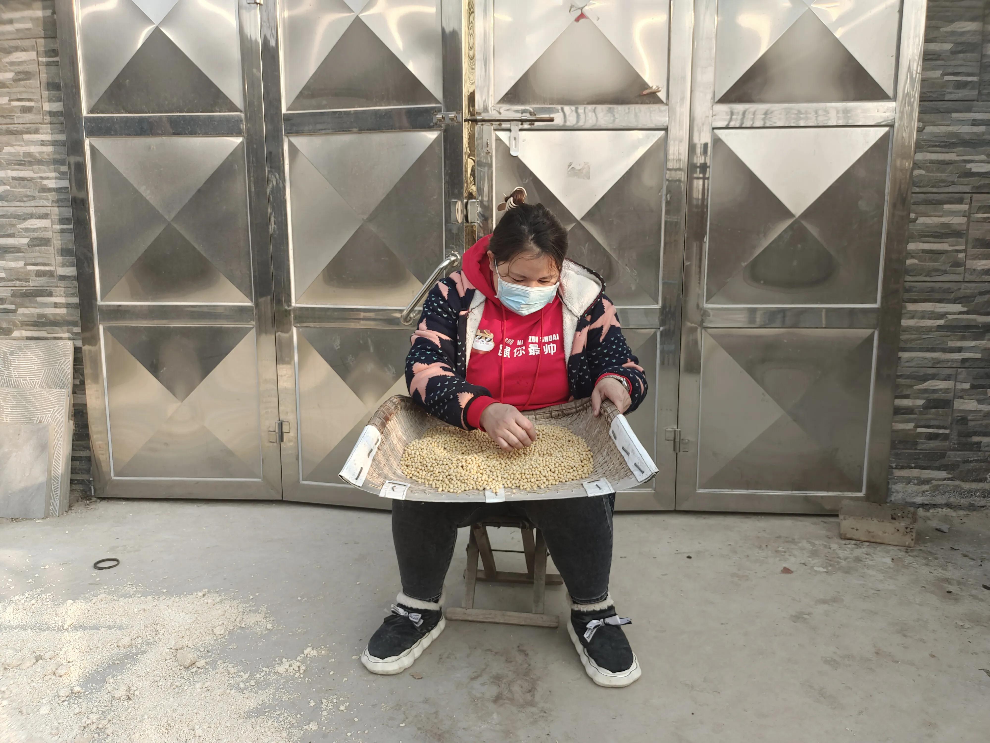 农村新春走基层,新春走基层手工挂面