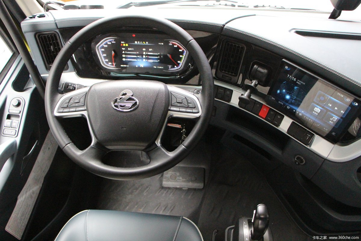 国产最新款大马力重卡,马力最大跑得最快的国产重卡价格