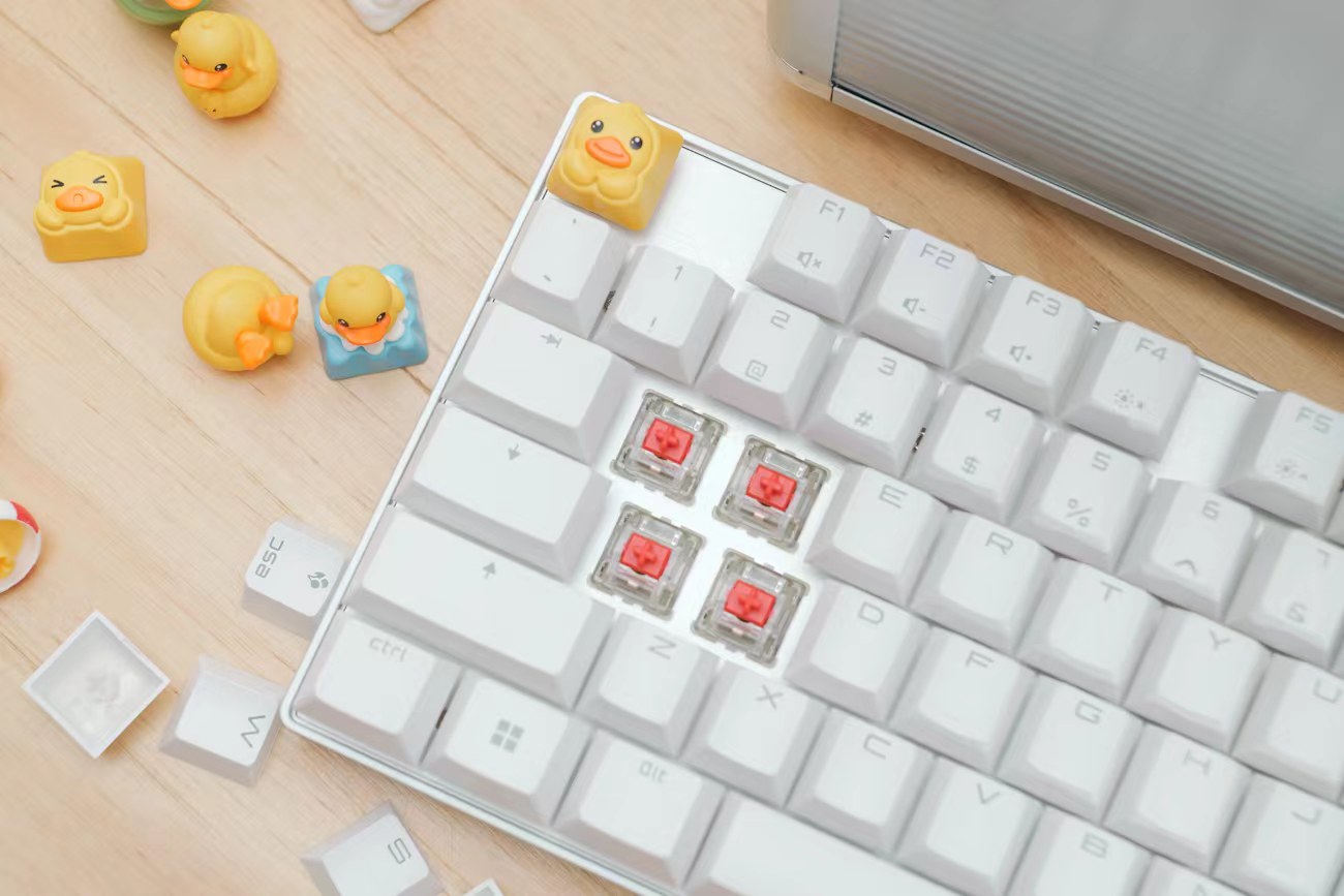 cherry轴入门机械键盘推荐,cherry键盘银轴和茶轴对比