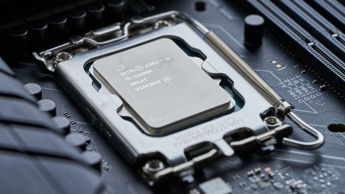 内存ddr5和ddr4的区别大吗,笔记本ddr5和ddr4内存插槽一样吗