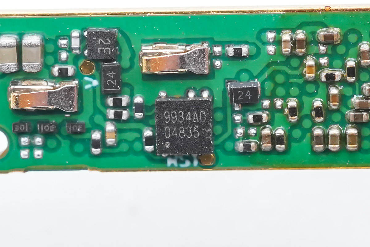 Hi-Res高解析音频认证，超长续航，FIILCCPro2真无线降噪耳机拆解