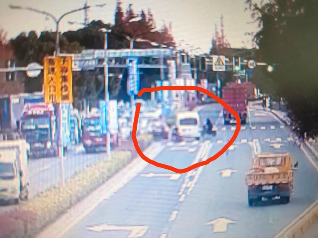 下班民警遇到斗殴怎么处理,遇到纠纷及时向派出所求助