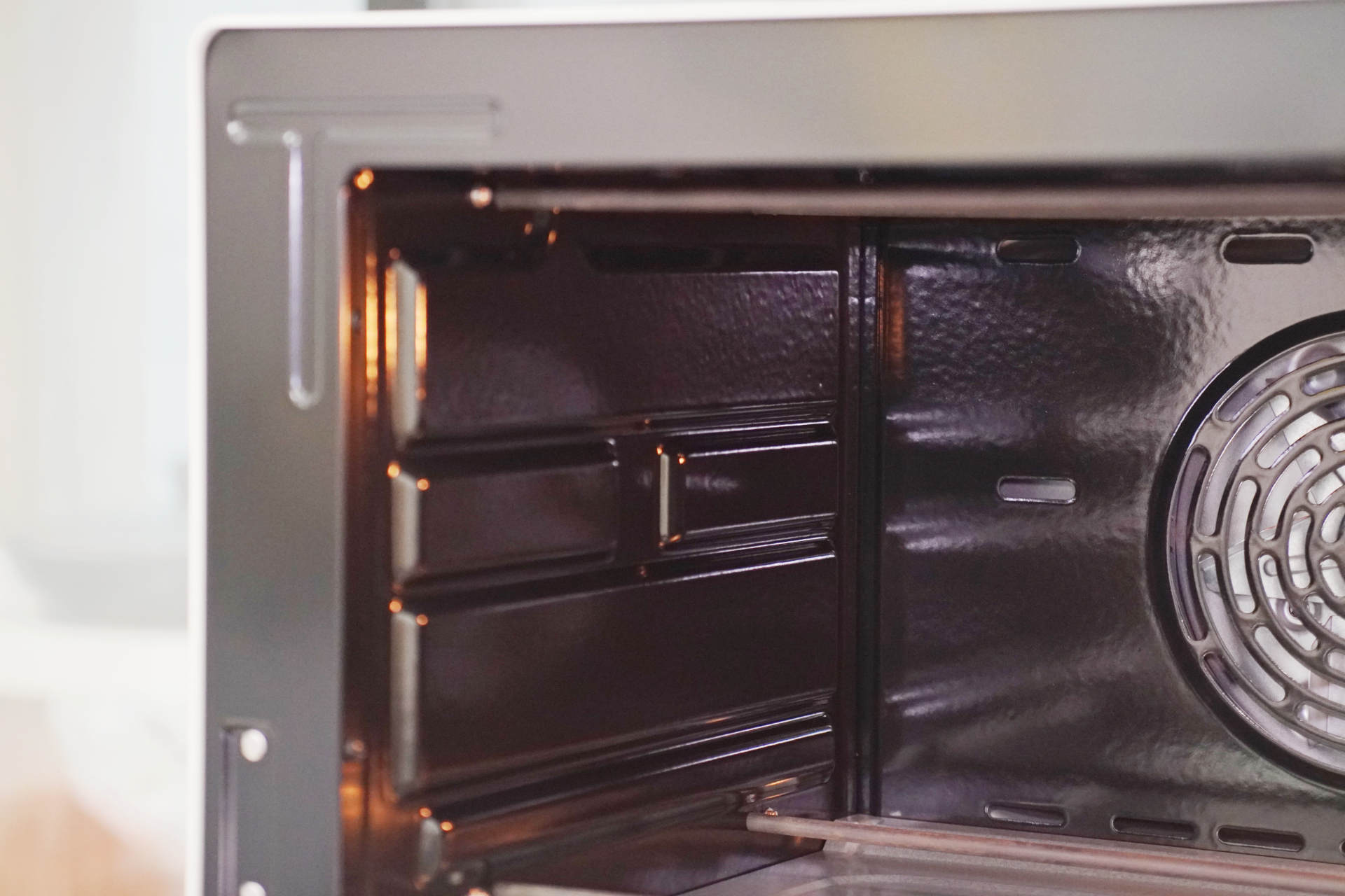 实测长帝F40大白鲸，这是一款更专业的家用台式烤箱