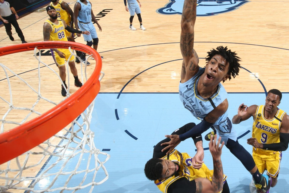 曝欧文或加盟湖人5换3,曝欧文跳出合同正式加盟湖人