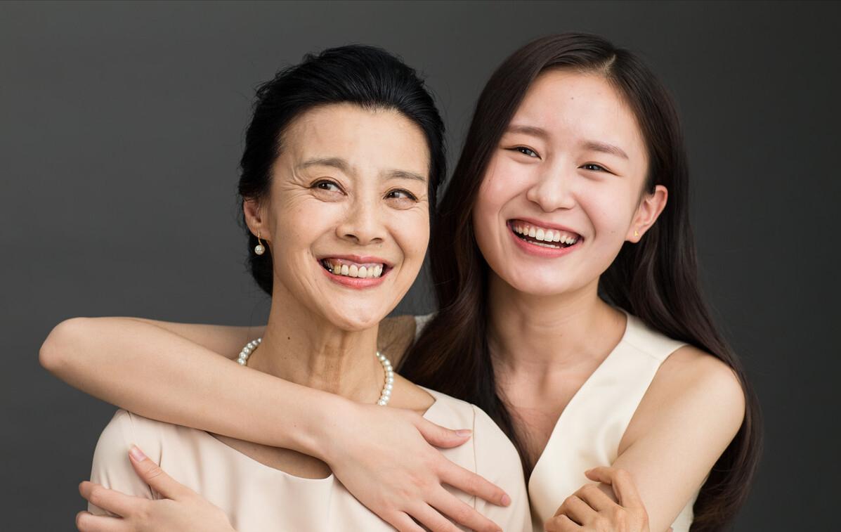 在女婿家带娃8年，儿子买车我给了10万，女婿：让你儿给你养老