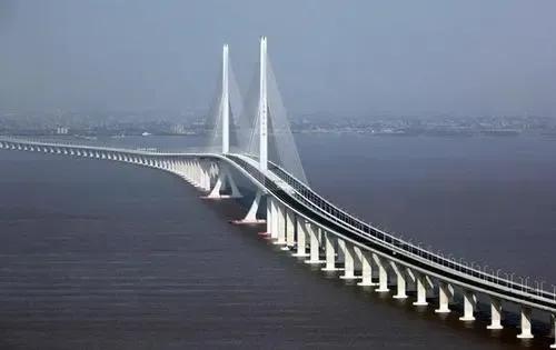 土木道路桥梁专业就业前景,道路与桥梁工程技术就业情况