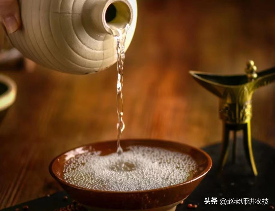 白酒放了十多年好喝吗,白酒有保质期吗一般能存放多久呢