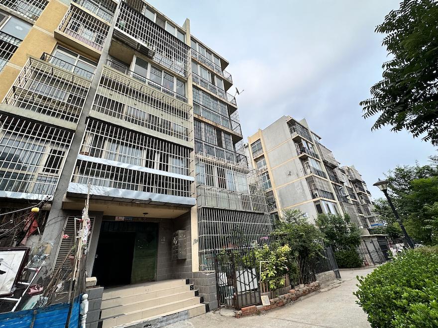 东居时代小区加装电梯,烂尾楼后来都怎么样了