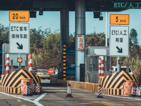 琥珀光学纳米陶瓷膜,琥珀光学汽车隔热膜