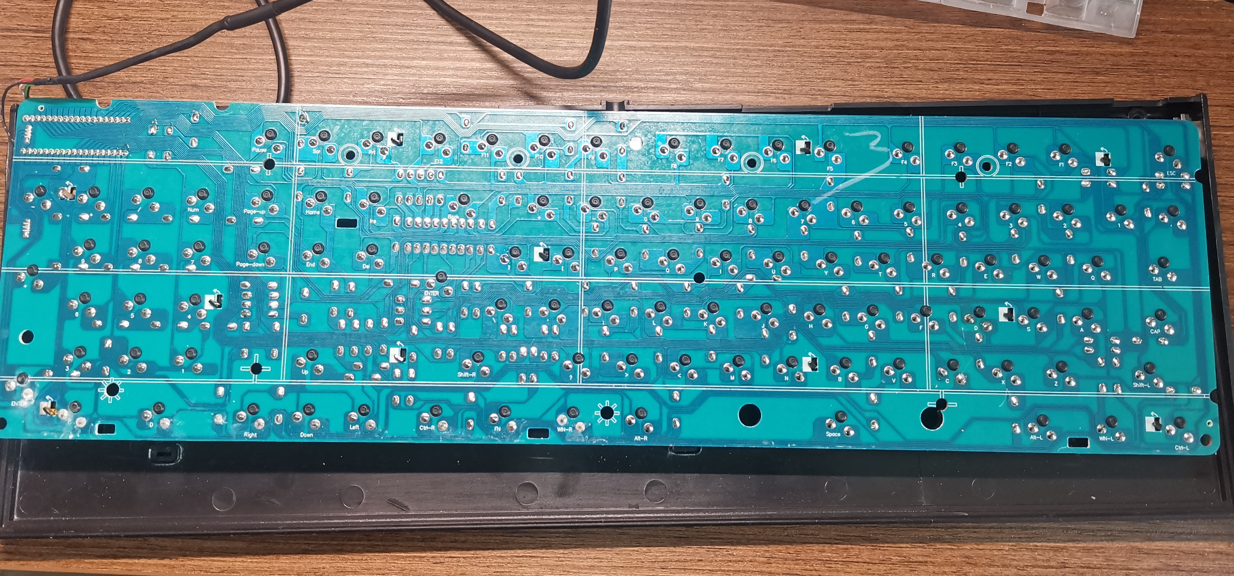 狼蛛鬼王键盘键位图,狼蛛机械鬼王3区支持换轴吗