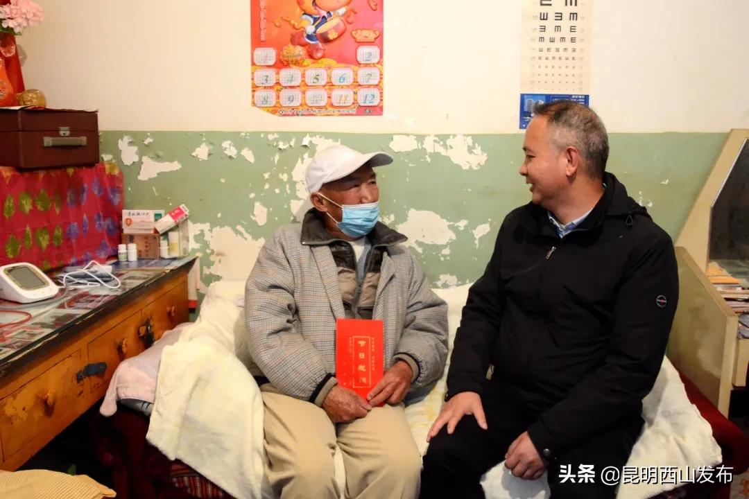春节慰问暖人心殷殷真情送祝福,西山区委书记走访慰问部队