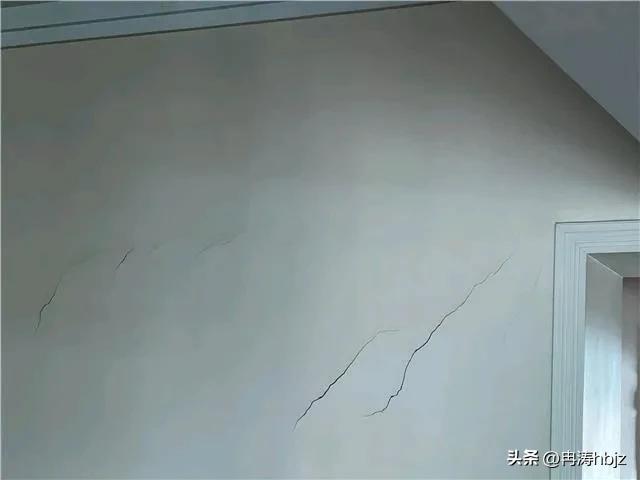 房屋漏水业主不交物业费怎么办,顶楼漏水不交物业费物业起诉业主