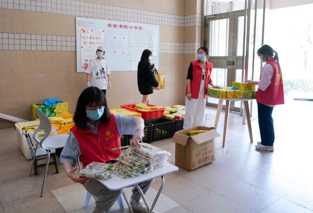 疫情大考彰显中国力量,疫情大考中坚定四个自信