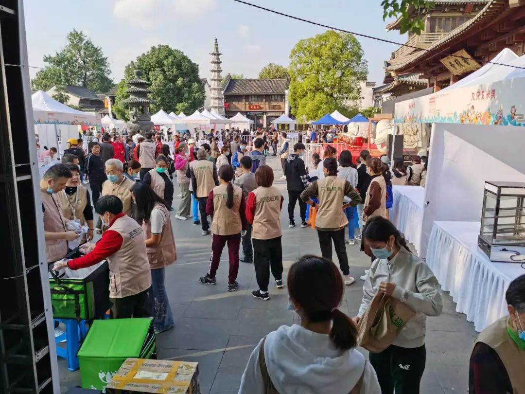 吃素后如何突破“不适应期”？看看00后素食博主的人生PlanB