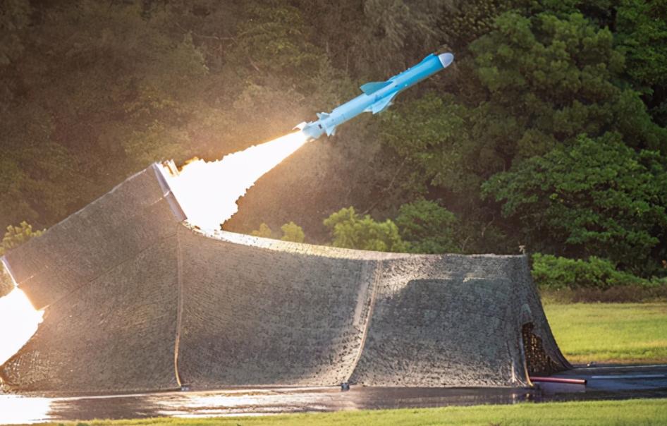 又缴保护费,“台军”质疑当局买“鱼叉”:自己有,为何要外购?