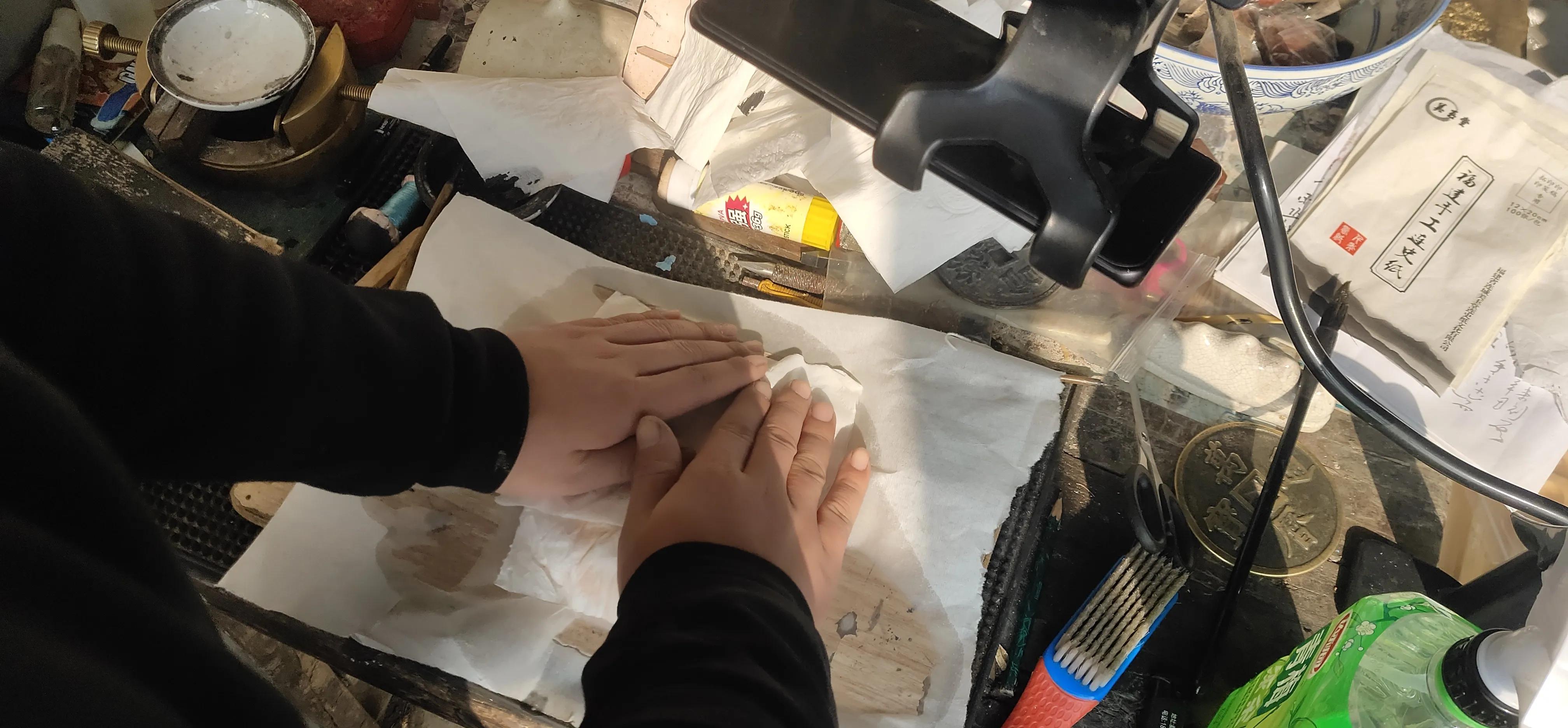 石碑拓片的制作工艺和流程,墓碑拓片制作过程