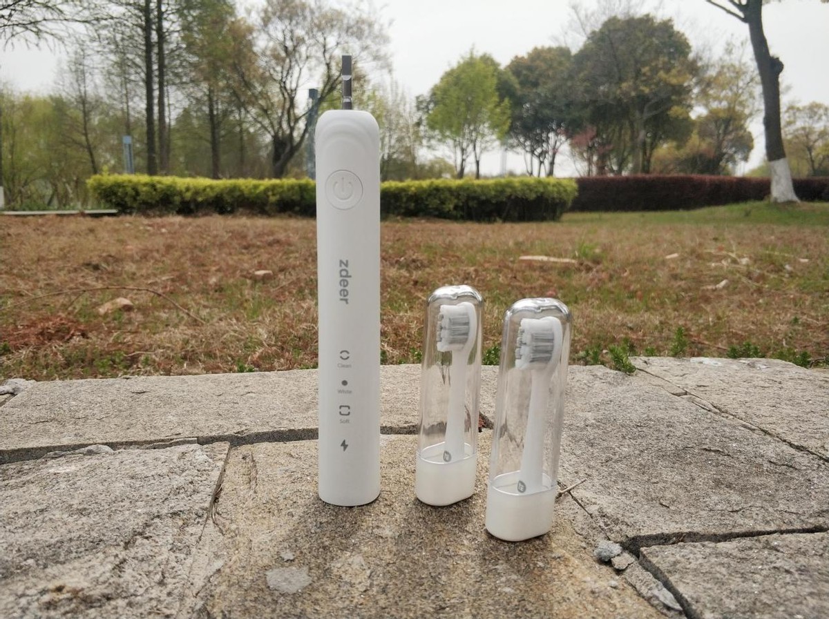 哪款电动牙刷性价比高最值得买,公认好用的电动牙刷