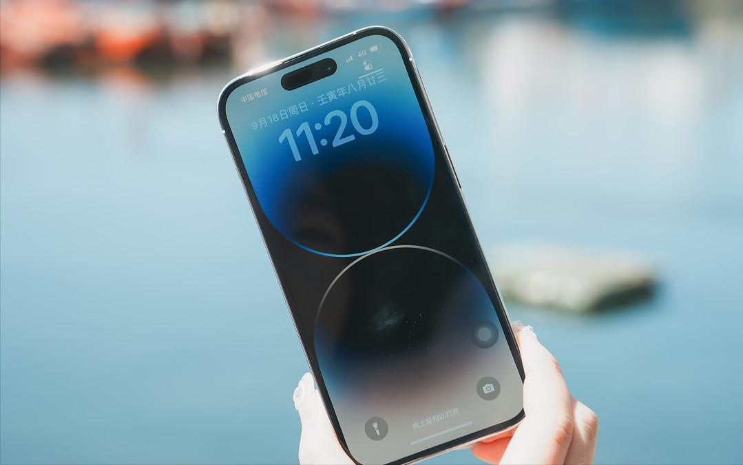 用了三个月工资买了苹果14pro,用了iphone14pro后再看xr