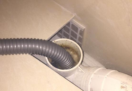 焯菜的水别直接倒下水道,警惕热水和蒸汽防烫伤