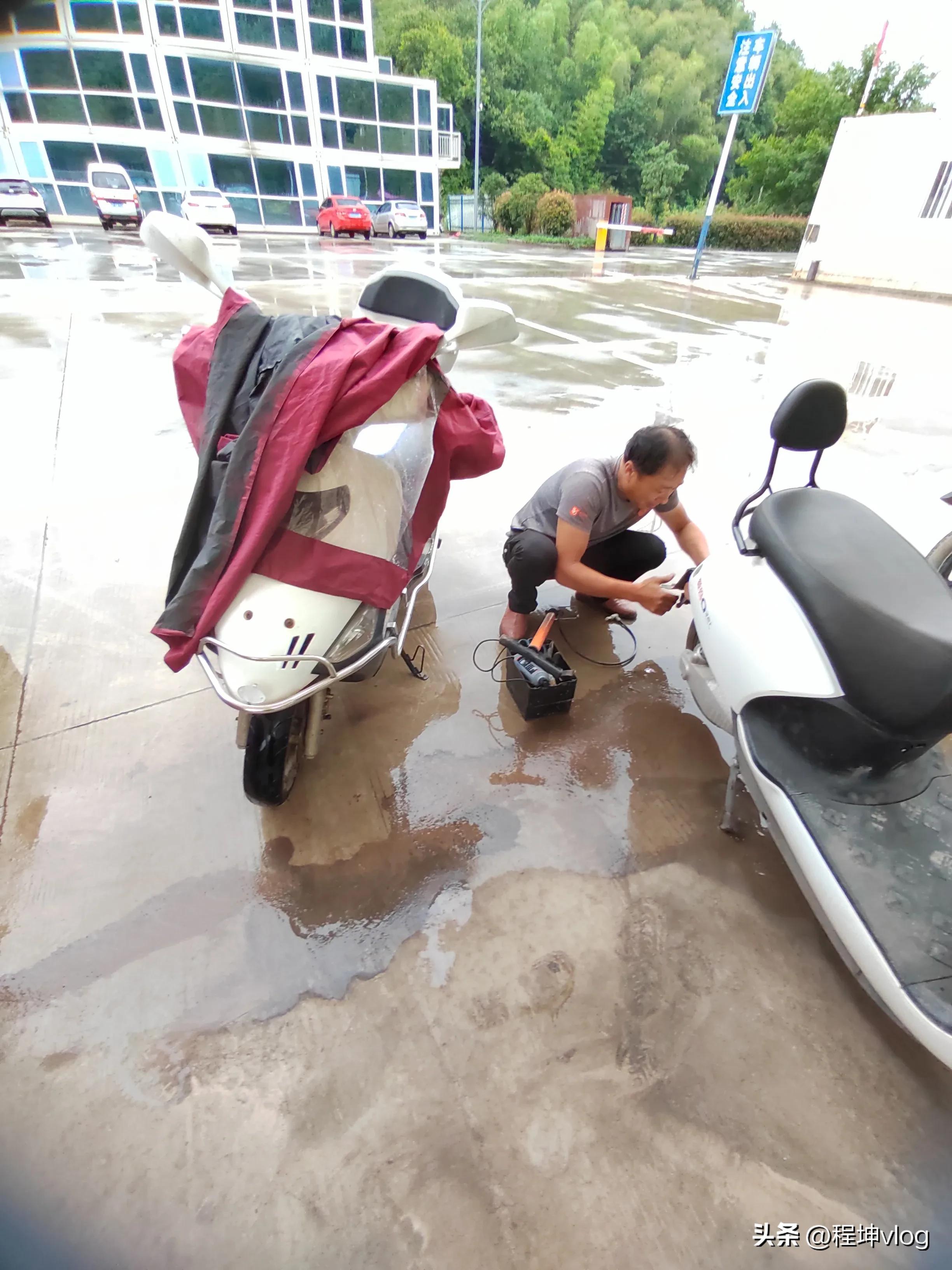 买电动车电瓶需要注意什么问题,新买的电瓶车都会有问题吗