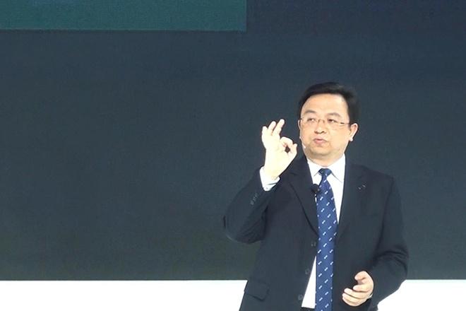 王传福父母双亡,王传福15岁成孤儿