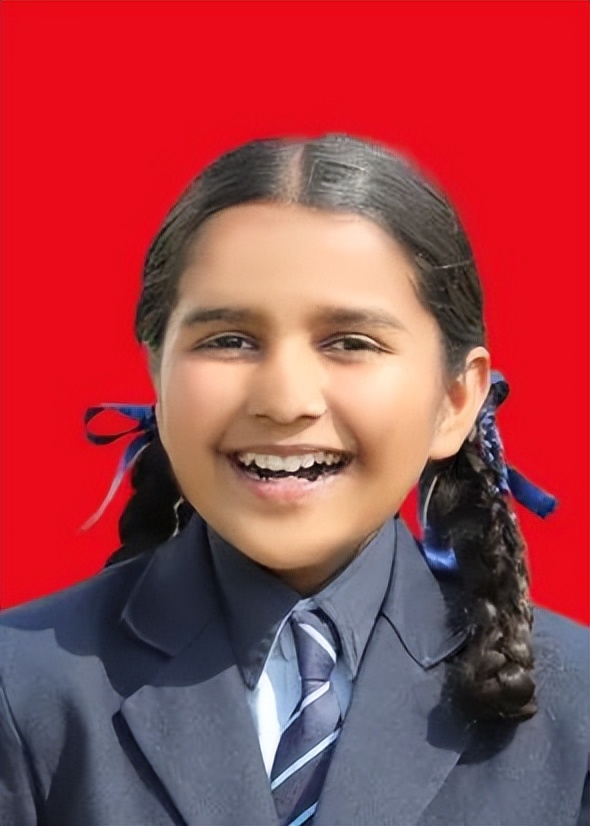 怎么照一寸白底证件照电子版,怎样将证件照设为标准证件照