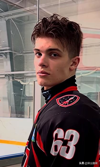 冰球帅气少年,冰球少年帅气视频