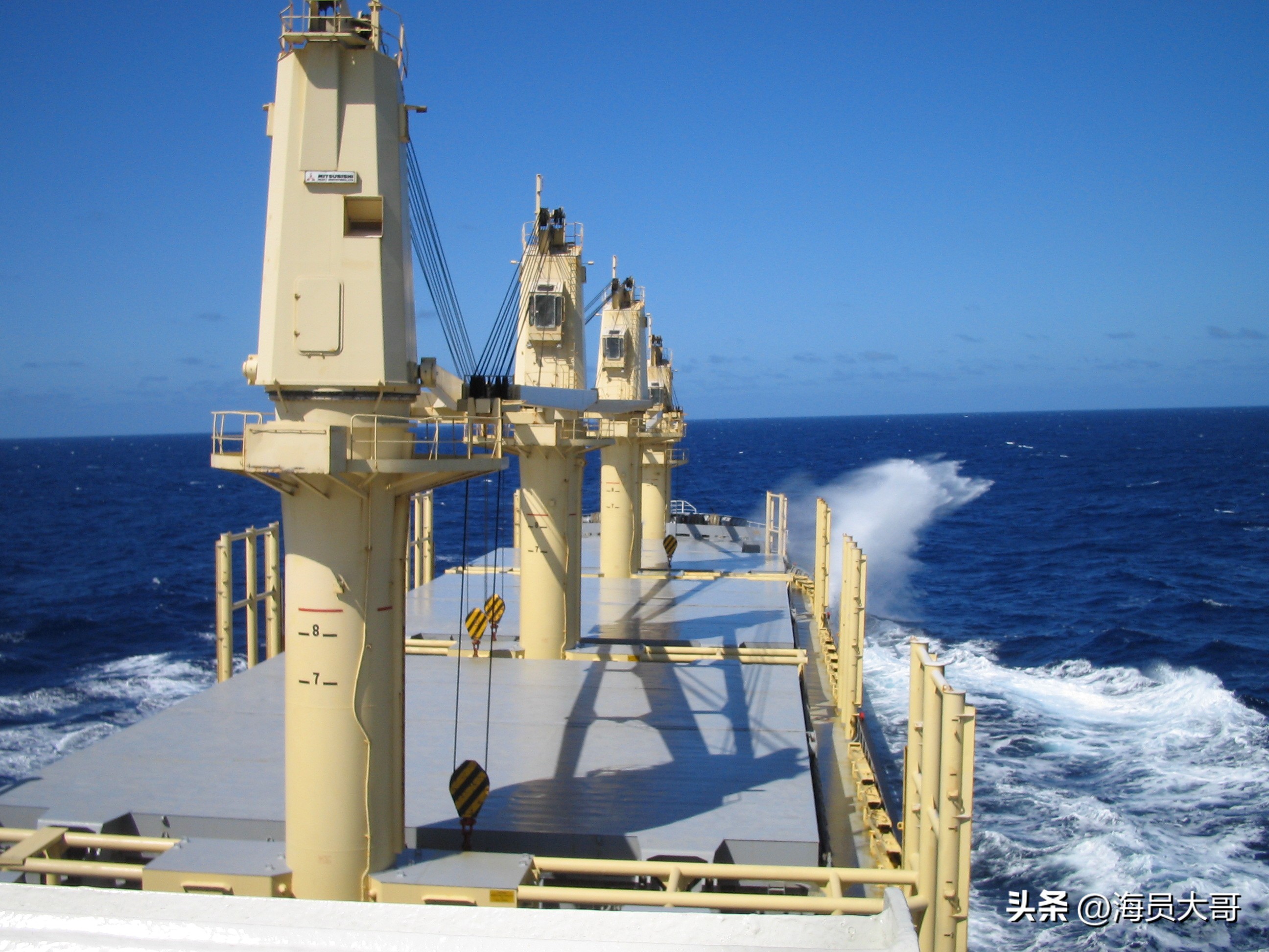 我，航海13年，工作赚360万，兼职赚860万，还是觉得跑船路子宽