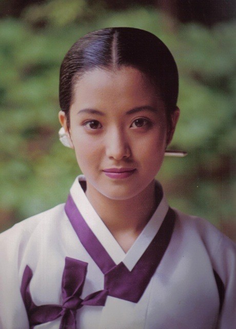 韩国女明星金喜善抖音,韩国女星金喜善