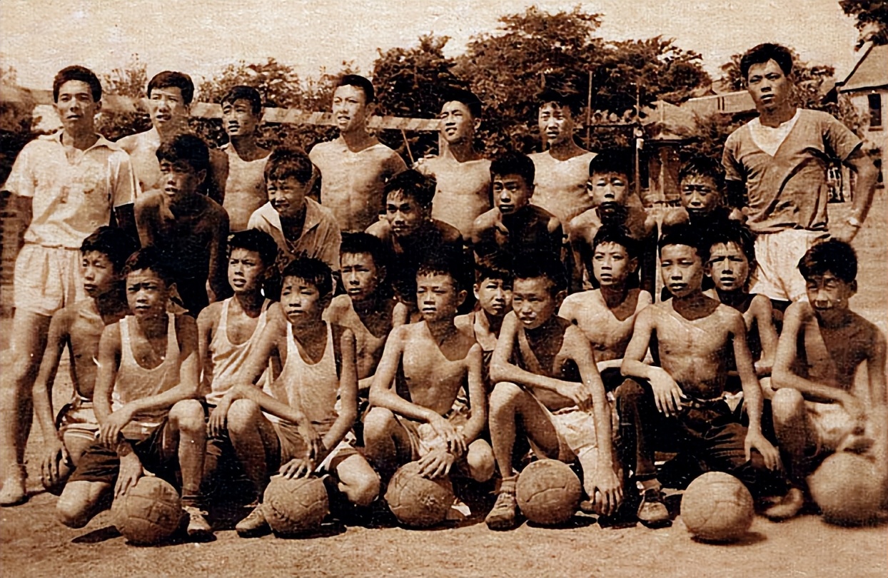 灞变笢瓒崇悆杩愬姩鍛樼洊鐜夋,灞变笢瓒崇悆闃熶粠鐢瞐鍒颁腑瓒呯殑鍘嗙▼