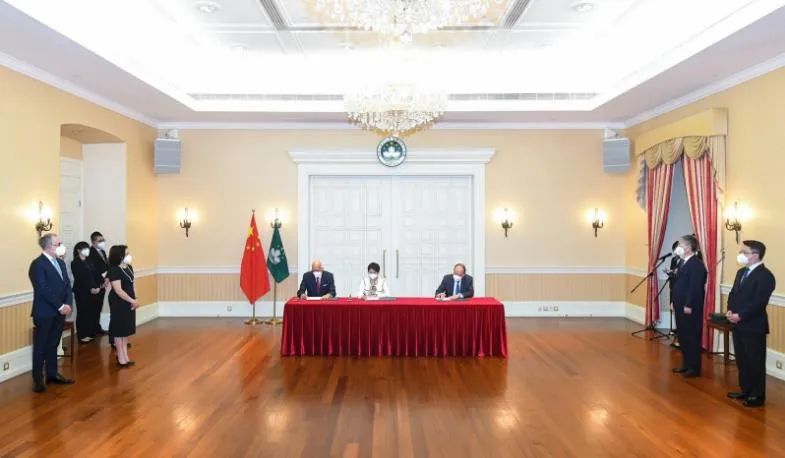 角逐澳门赌牌抢头香，永利澳门为何用一个洋面孔的他来掌舵？