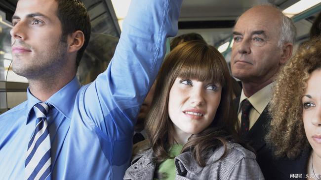 老外百分之99的人都有狐臭吗,欧美人是不是狐臭都很厉害