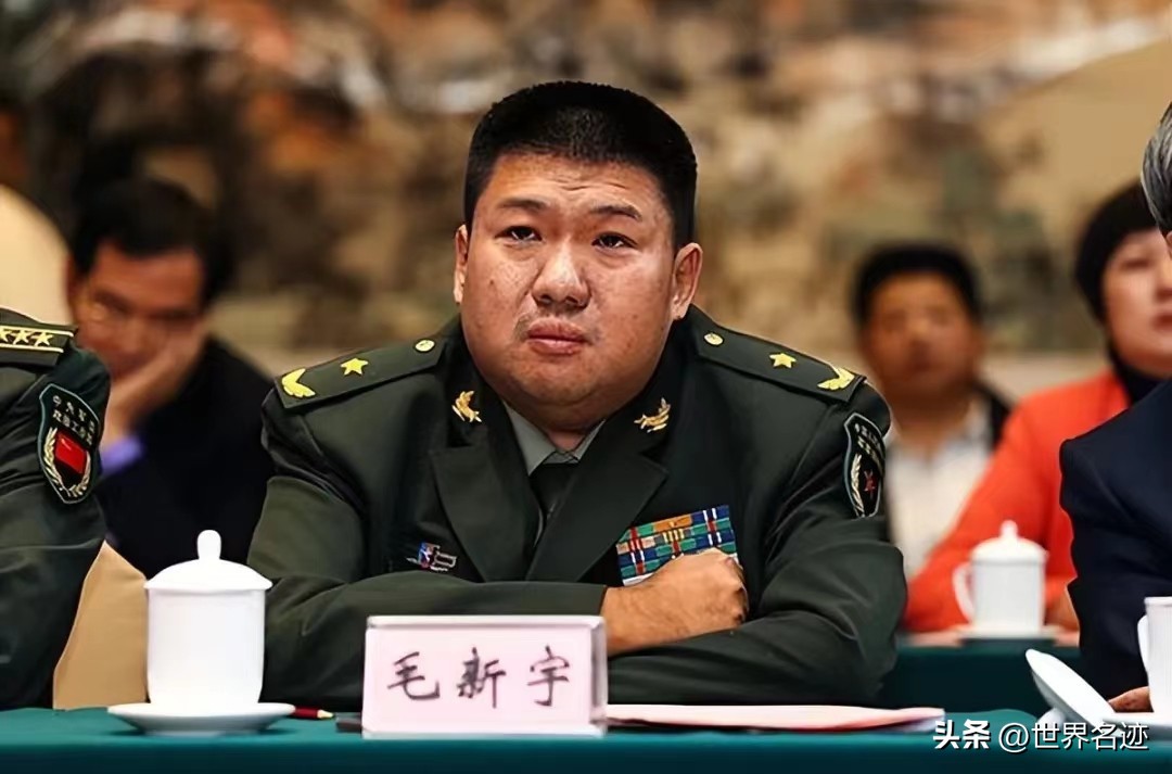 09年毛主席嫡孙替爷爷回浙江寻根，谁料看到族谱时，发现名人众多