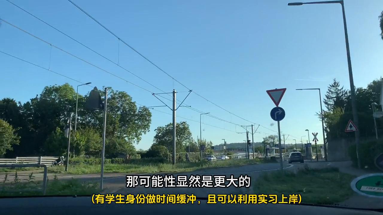 商科,是一个跳板。能不能给你很大的“跳跃”取决于你的自身
