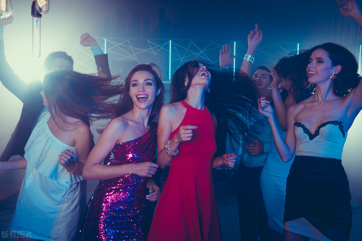 山寨做得好,牢房蹲得早,抄袭抄的密,父子双入狱