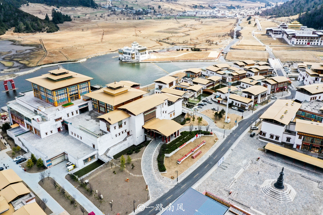 林芝美丽的城市,西藏林芝城市风景