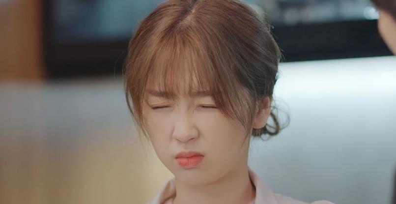 鞠婧祎杨幂迪丽热巴刘亦菲视频,杨幂演戏抿嘴小动作