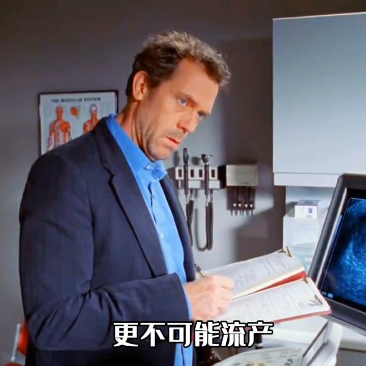 小男孩的鼻子长了很多小疙瘩,小男孩鼻子老是长鼻屎