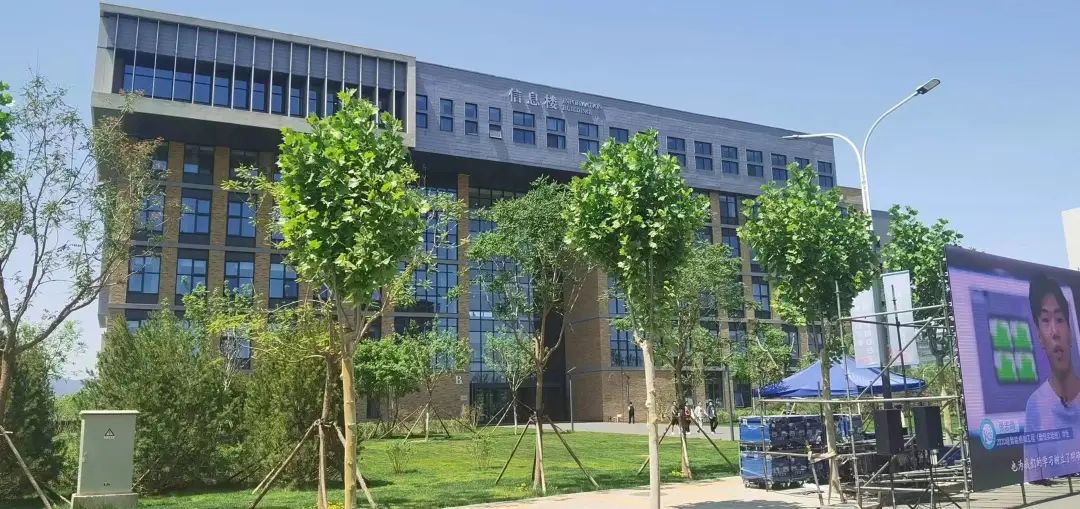 北京信息科技大学就业方向及前景,北京信息科技大学这个大学怎么样