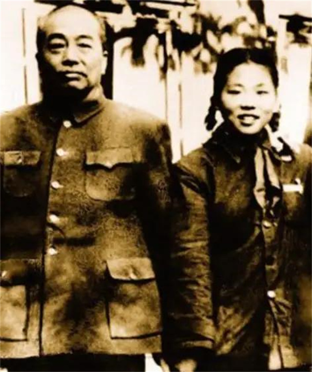 彭老总一生无子女，对侄女视同己出，闲聊时交代身后事