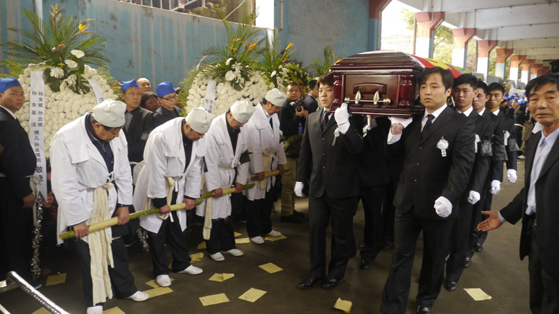 吴仁宝讲述华西村,华西村吴仁宝艰苦朴素