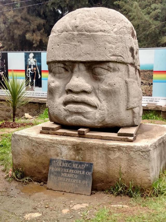 造景发烧友把英国“巨石阵”，藏在成都？