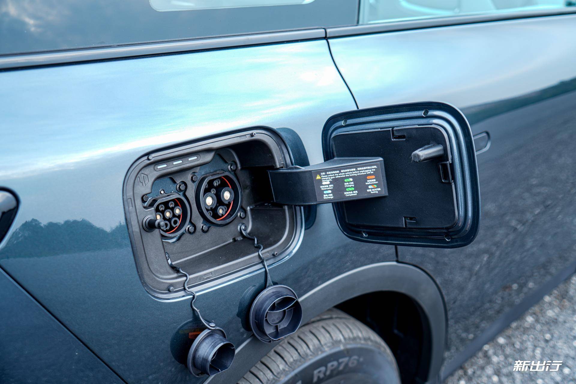 15万的中型SUV体验如何？静态实拍零跑23款C11