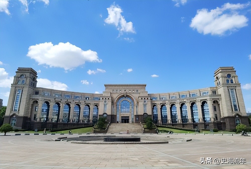 北大反超清华位居榜首,北大蝉联榜首