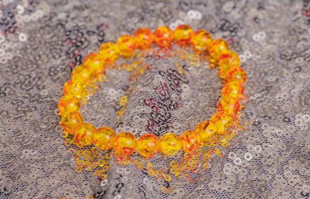 想穿一串金木水火土性质的手串,金木水火土药香手串