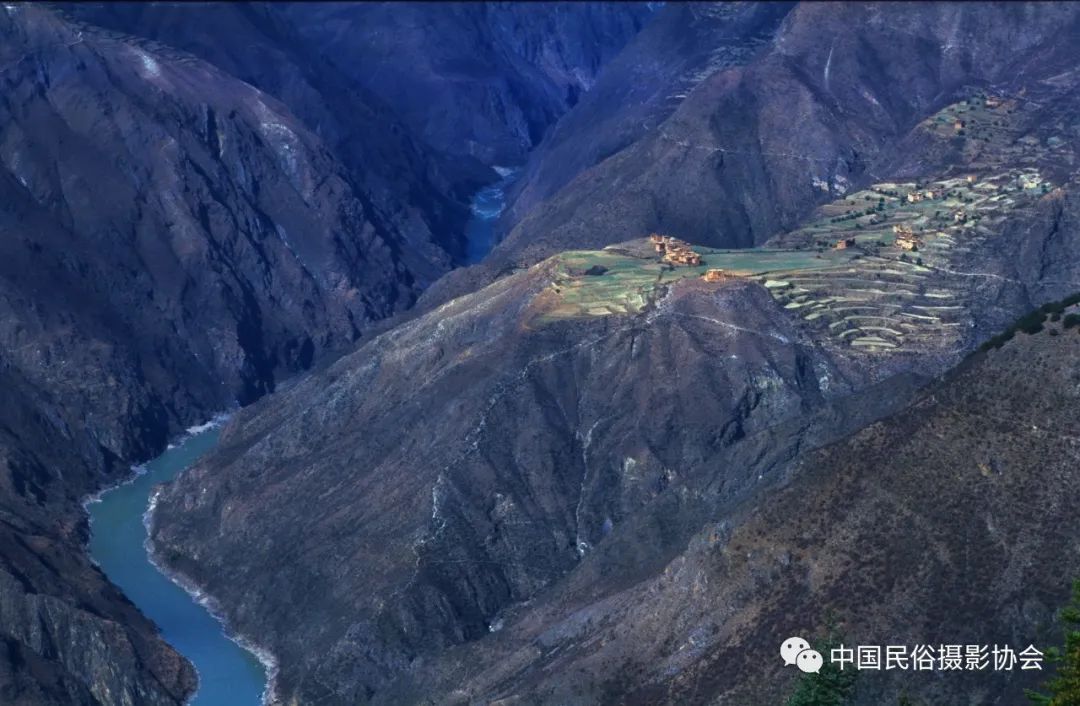 庆祝甘孜藏族自治州建州70周年,甘孜建州60周年圣洁甘孜