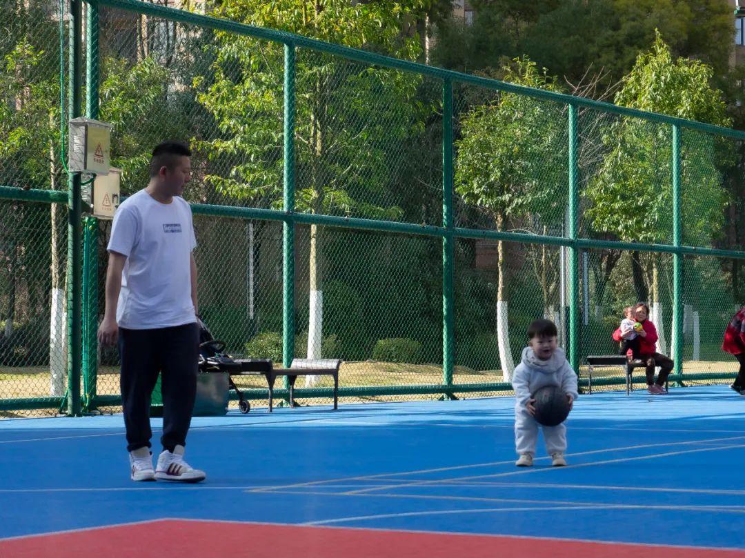 运动健身中心家门口实现全民健身,贵阳白云区全民健身活动中心